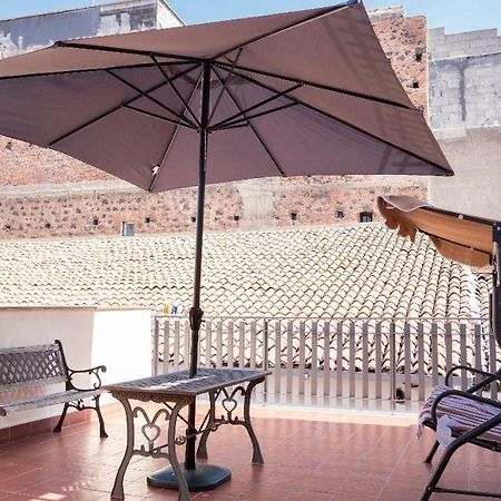 238 Holiday House كاتانيا المظهر الخارجي الصورة